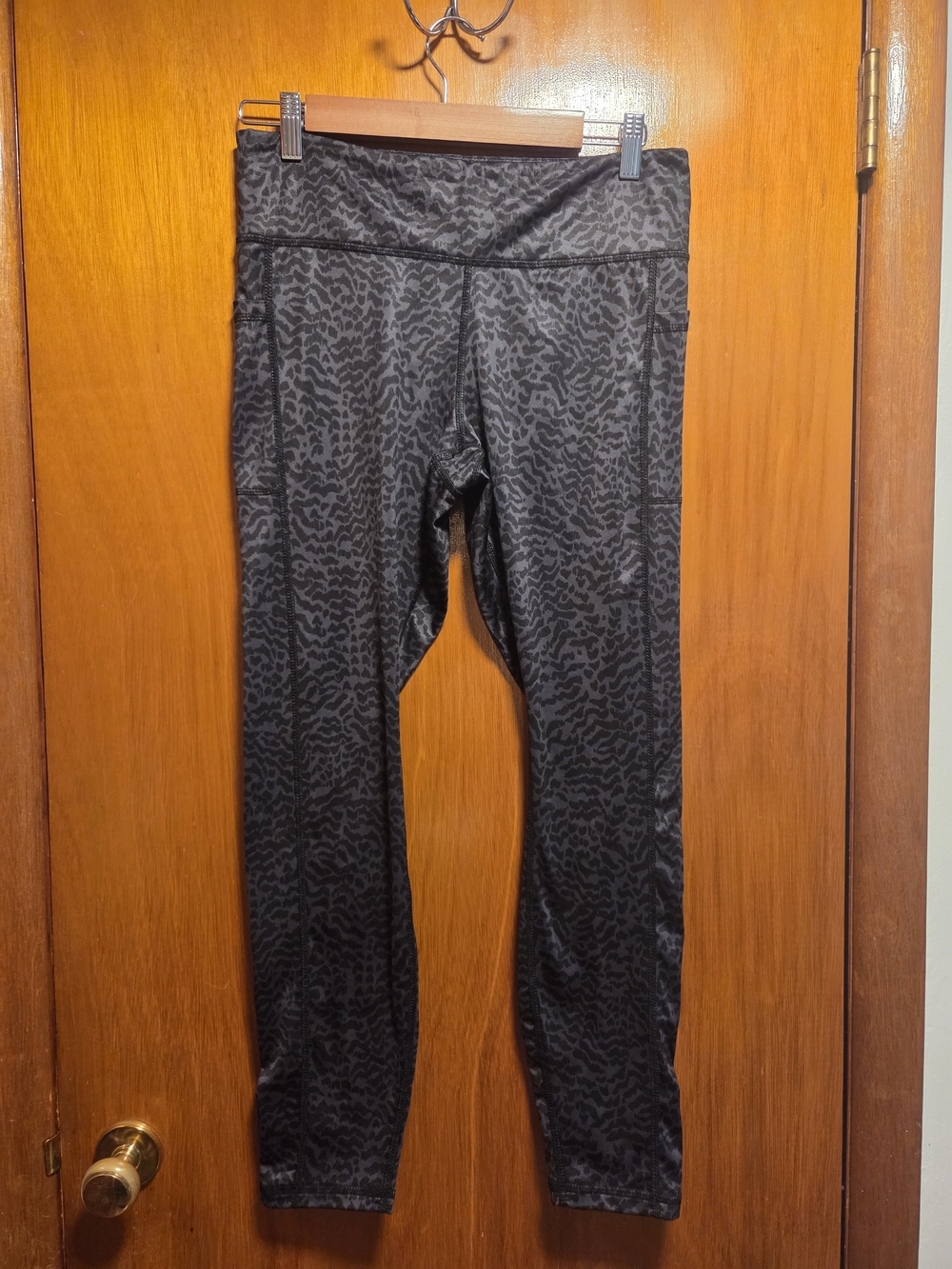 dip Black and Charcoal Leopard Leggings